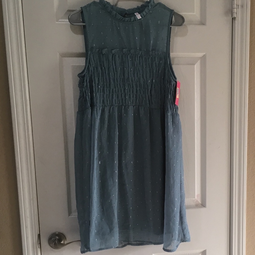 Pretty Ruffle Dress NEW - Picture 2 of 5